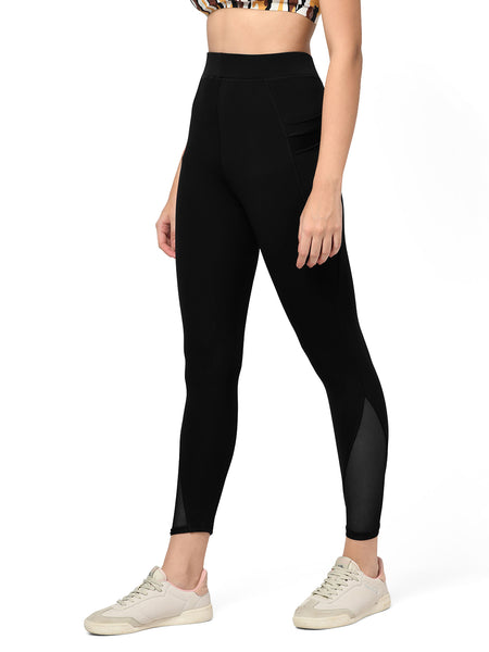 SHARKTRIBE Women Black Capri - Buy SHARKTRIBE Women Black Capri Online at  Best Prices in India